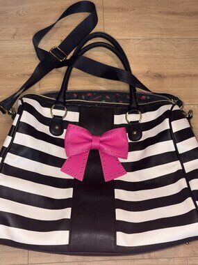 Betsey Johnson Striped Travel Bag With Pink Studded Bow - Floral Interior